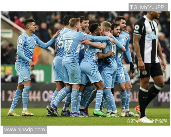 成都羽毛球队在城市联赛积分榜上以98分稳居第一名展现强劲实力